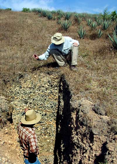 2000 years of accumulated worked obsidian pieces