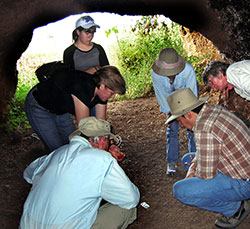 Man-made cave at Cerro de las Cuevas, Atitln