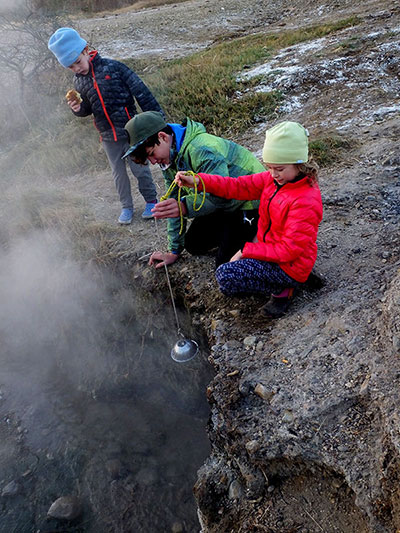 Boiling eggs at Los Hervores