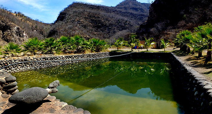 Biggest pool at Ro Patitos Geyser Park