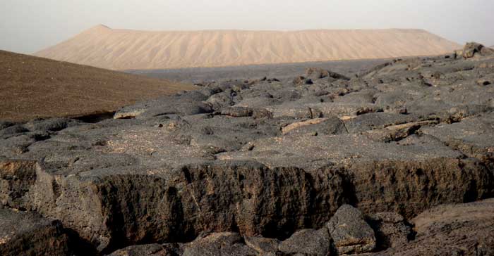 Jabal Baitha seen from Q'idr Lava